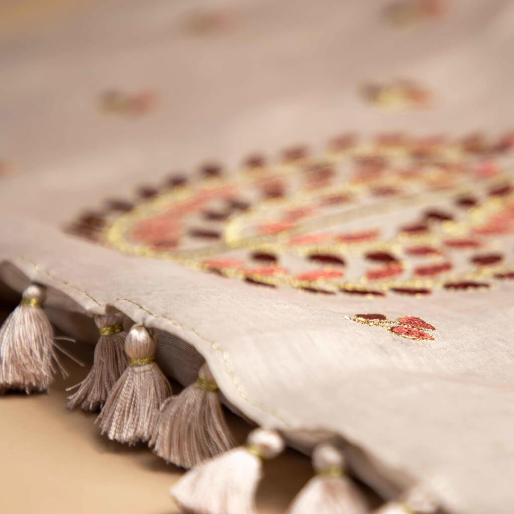 iYURA's Manjish Glow Chanderi Scarf with Zari Embroidery singleton_gift The Ayurveda Experience 